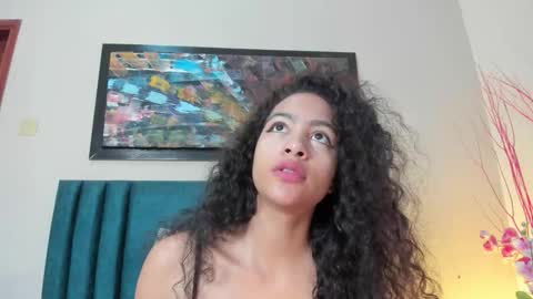 Snapshot of antonellahall_ chatting on December 2025 12:10:01 PM AntonellaHall online show from December 2025 12:10:01 PM