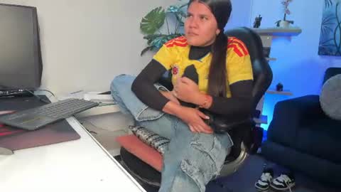 Antonella  online show from July 2026 07:31:01 PM