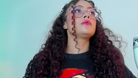 A N T O N E L L E  online show from February 2025 03:15:02 PM