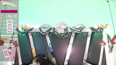 A N T O N E L L E  online show from December 2025 11:15:02 AM