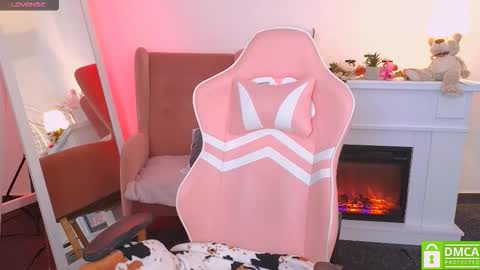 antonia_ferrero online show from September 2025 06:15:01 AM