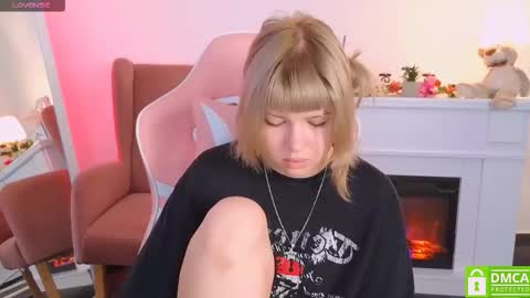 antonia_ferrero online show from September 2025 05:57:02 AM