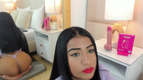 Antonia online show from March 2026 12:05:02 PM