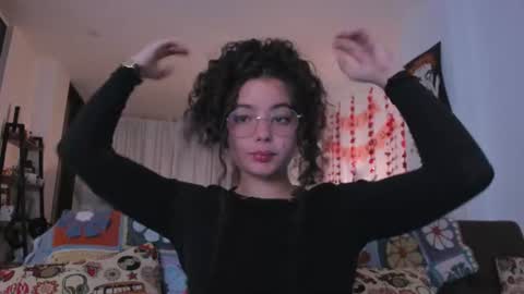 Snapshot of antoniart_ chatting on July 2026 03:47:02 AM Antonia online show from July 2026 03:47:02 AM