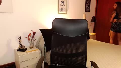 Anto    online show from October 2025 11:19:02 AM