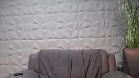 HI My name is Antonio online show from December 2024 11:17:02 PM