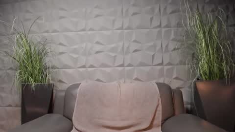 HI My name is Antonio online show from March 2025 11:11:01 PM