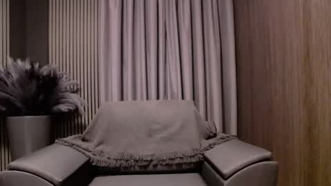 HI My name is Antonio online show from December 2025 07:56:02 PM