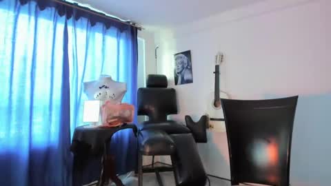 antonnello_ online show from February 2025 09:26:02 PM