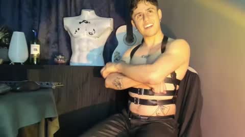 antonnello_ online show from September 2025 12:47:01 AM