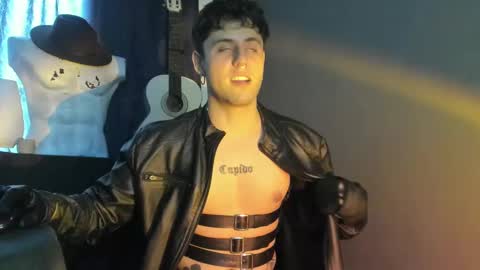 antonnello_ online show from October 2025 05:21:02 PM