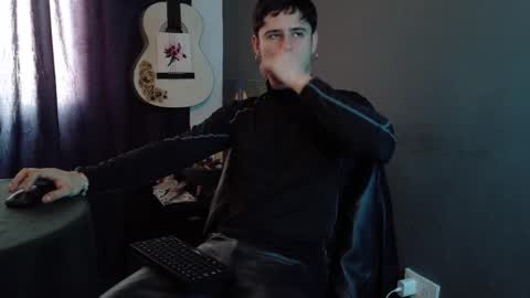 antonnello_ online show from March 2026 07:14:02 PM