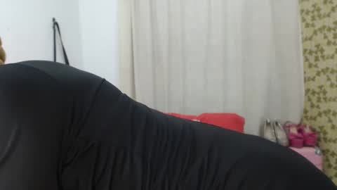 Snapshot of antony_2024 chatting on February 2025 07:53:01 PM karol y antony online show from February 2025 07:53:01 PM