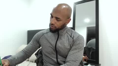 antwanblack11 online show from February 2025 01:47:01 AM