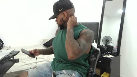 antwanblack11 online show from September 2025 03:01:01 PM