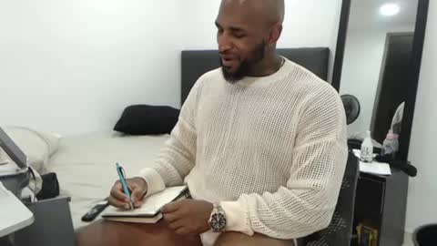 antwanblack11 online show from September 2025 11:29:01 PM