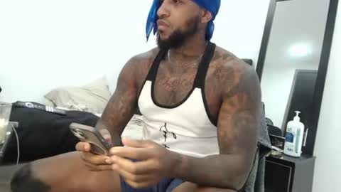 antwanblack11 online show from October 2025 05:35:02 PM