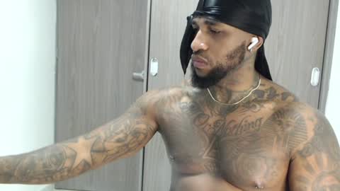 antwanblack11 online show from November 2025 02:56:02 AM