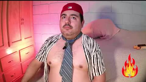 AnuarFox online show from November 2025 09:01:02 AM