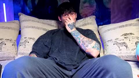 Tom online show from January 2026 05:45:02 AM