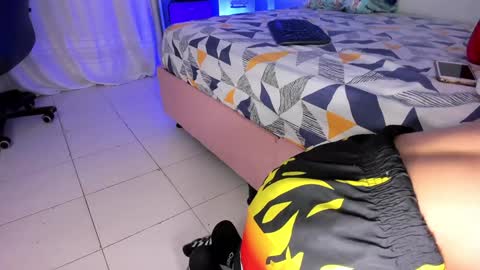 Any online show from December 2024 08:04:02 PM