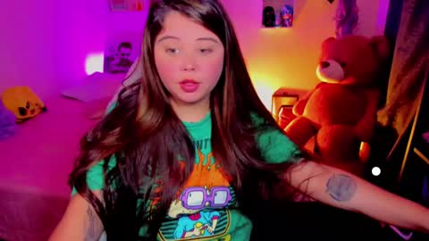   Independent model  online show from March 2025 11:35:02 PM