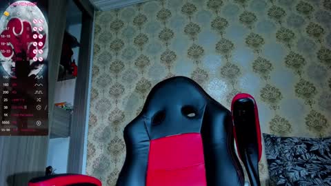 Snapshot of anya_weisz chatting on December 2024 12:25:01 AM Camila online show from December 2024 12:25:01 AM