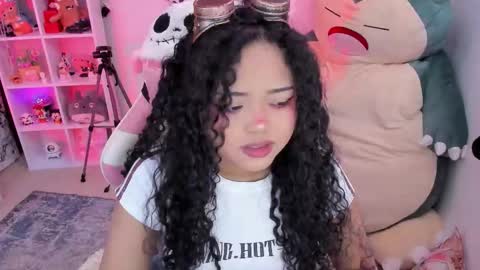 Any online show from December 2025 03:13:01 AM