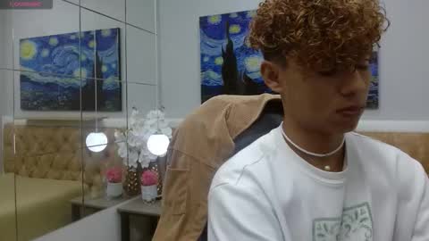 anyelotwink online show from December 2025 12:01:02 PM