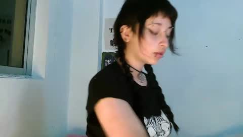 aoi_dandelion online show from January 2025 12:16:02 AM