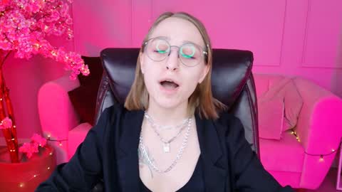 APHEX QUEEN online show from December 2024 04:27:01 PM