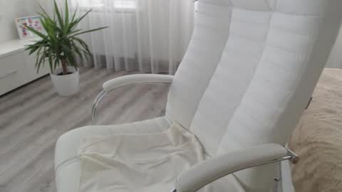 Aphrodite online show from October 2025 11:22:02 AM