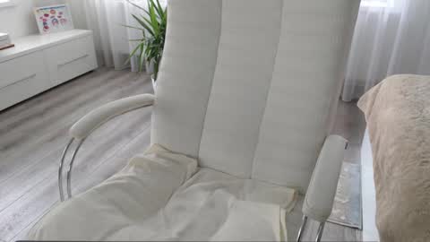 Aphrodite online show from October 2025 10:05:02 AM