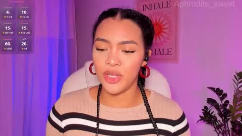 Snapshot of aphrodite_sweet chatting on October 2025 06:30:02 PM Karla online show from October 2025 06:30:02 PM