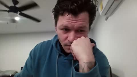 Snapshot of apocalypse_cream chatting on February 2026 06:20:01 PM apocalypse_cream online show from February 2026 06:20:01 PM