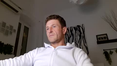 apollobest77 online show from February 2025 10:17:02 PM