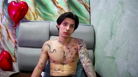 Apolo online show from February 2025 05:01:02 PM