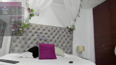 Snapshot of apolo_bianco_ chatting on December 2024 11:34:02 AM APOLO online show from December 2024 11:34:02 AM