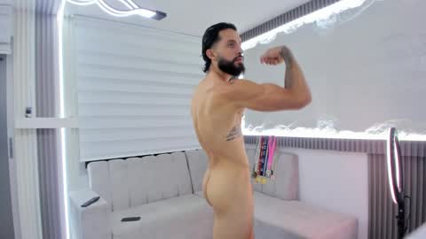 Snapshot of apolo_bianco_ chatting on February 2025 07:05:01 AM APOLO online show from February 2025 07:05:01 AM