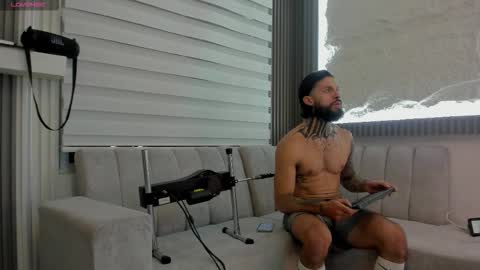 Snapshot of apolo_bianco_ chatting on October 2025 02:32:01 AM APOLO online show from October 2025 02:32:01 AM