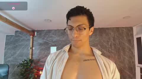 Snapshot of apolo_crus chatting on May 2026 03:35:02 AM apolo_crus online show from May 2026 03:35:02 AM