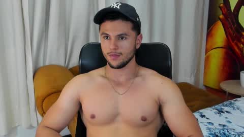 Snapshot of apolo_klein1 chatting on February 2025 06:39:01 AM Apolo online show from February 2025 06:39:01 AM