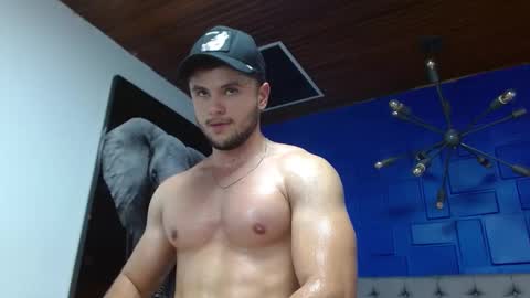 Snapshot of apolo_klein1 chatting on February 2025 12:36:02 AM Apolo online show from February 2025 12:36:02 AM