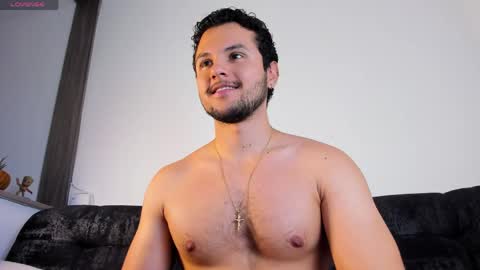 Snapshot of apoloklein_ chatting on May 2026 07:24:02 AM Apolo Klein online show from May 2026 07:24:02 AM