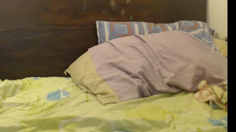 Snapshot of apolosbitch chatting on February 2026 09:00:02 PM Nix online show from February 2026 09:00:02 PM