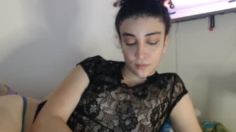 Snapshot of apolosbitch chatting on June 2026 10:56:02 PM Nix online show from June 2026 10:56:02 PM