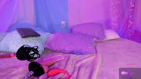 Lily online show from April 2026 09:39:33 PM