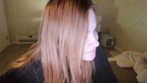 appleyummybuns online show from March 2026 03:41:02 AM