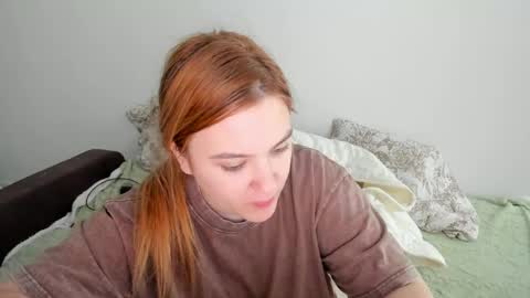 Snapshot of appleyummybuns chatting on June 2026 11:38:02 AM appleyummybuns online show from June 2026 11:38:02 AM