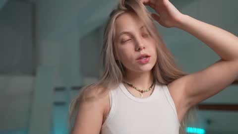  REYNA  my friend   online show from December 2024 02:57:02 PM